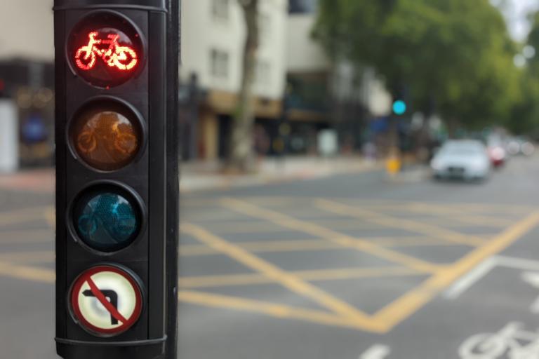 roadcc's tweet image. Psst… Don’t tell the Telegraph…

New AI-powered sensor technology being tested on key cycle route to give cyclists “smoother, uninterrupted journey” through traffic lights and “greater priority” over motorists
road.cc/content/news/c…