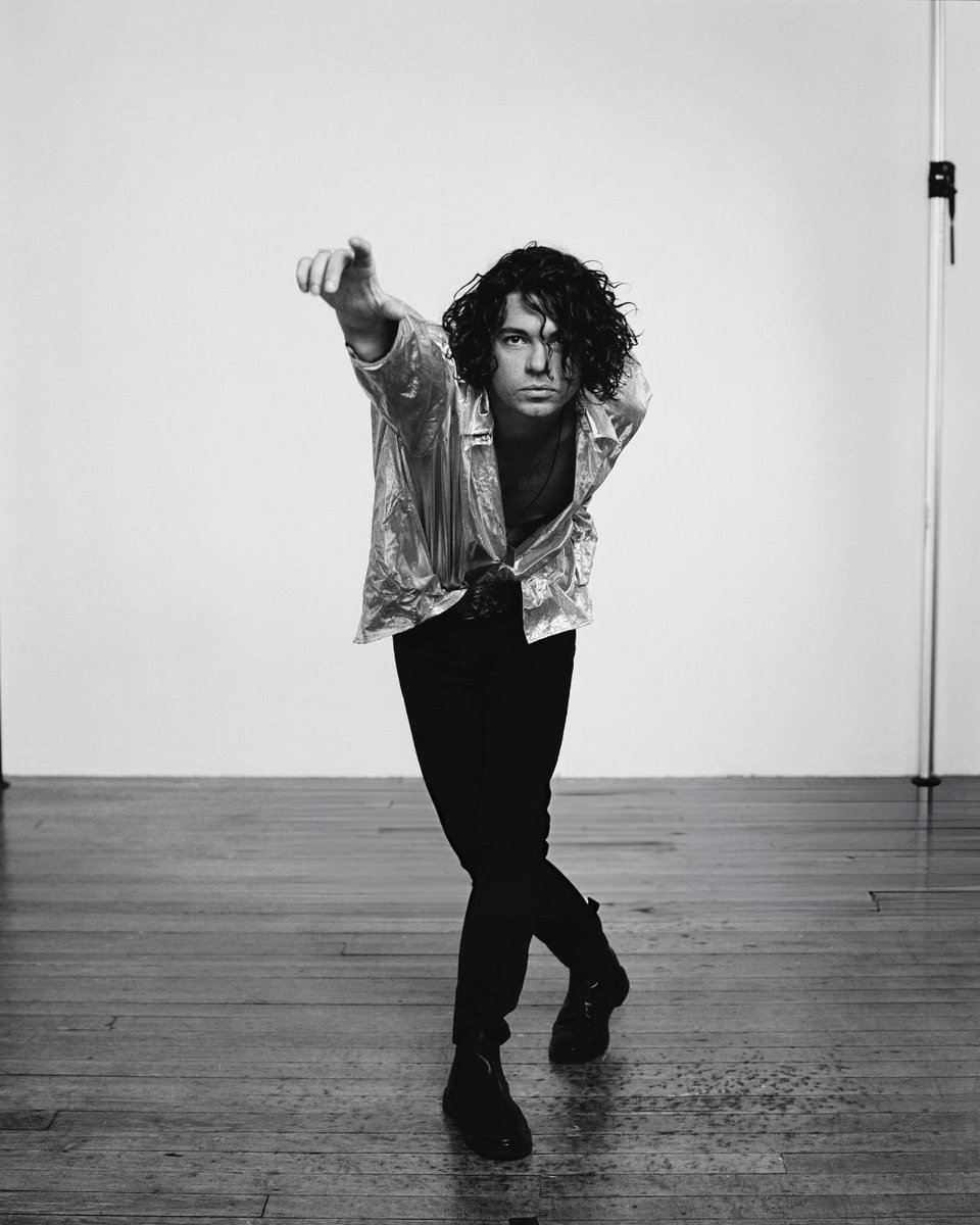 Michael Hutchence photographed in September 1990 🖤
📸 Michael Putland/Getty Images