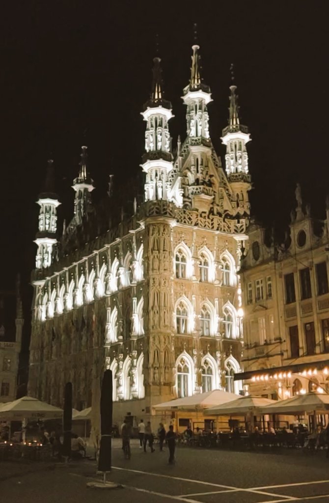 Ash Rozario (@dr_ash_rozario) on Twitter photo Thanks <a href="/DedeckerLab/">Dedecker Lab (dedeckerlab.bsky.social)</a> for the lab tour of some great optical setups! Insane sculpted detail on the churches in Leuven, Belgium. Seems like a very liveable student city π¬π§ Great fries too π! Thanks <a href="/DedeckerLab/">Dedecker Lab (dedeckerlab.bsky.social)</a> for the lab tour of some great optical setups! Insane sculpted detail on the churches in Leuven, Belgium. Seems like a very liveable student city π¬π§ Great fries too π!