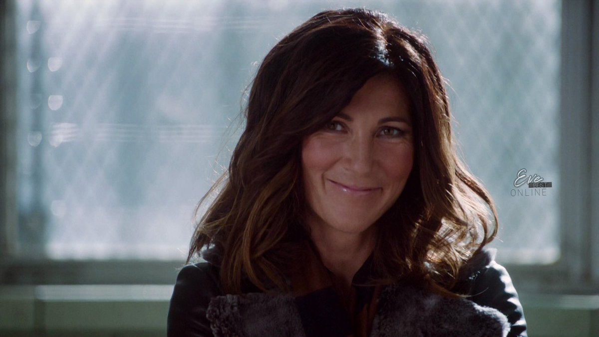 Eve Best Online tweet media