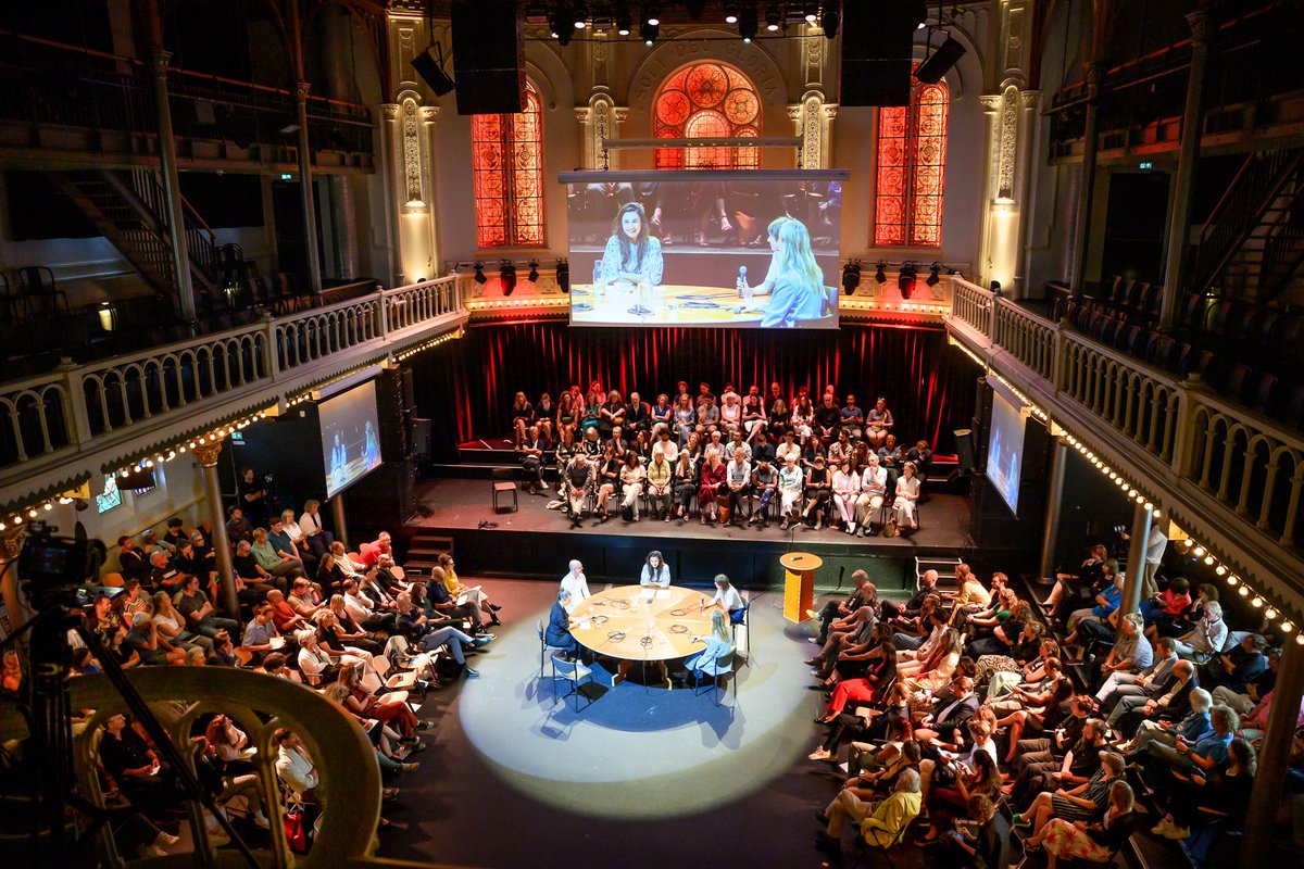 Akademie van Kunsten (@de_avk) on Twitter photo Tijdens het #Paradisodebat 2024 werd er gedebatteerd op het scherpst van de snede, er staat dan ook veel op het spel voor de #cultuursector in deze tijd. Nieuwsgierig naar het hele debat? Terugkijken via: bit.ly/terugkijken-pa…
@kunsten92 <a href="/ParadisoAdam/">Paradiso Amsterdam</a> #ACI
Beeld: Jelmer de Haas Tijdens het #Paradisodebat 2024 werd er gedebatteerd op het scherpst van de snede, er staat dan ook veel op het spel voor de #cultuursector in deze tijd. Nieuwsgierig naar het hele debat? Terugkijken via: bit.ly/terugkijken-pa…
@kunsten92 <a href="/ParadisoAdam/">Paradiso Amsterdam</a> #ACI
Beeld: Jelmer de Haas