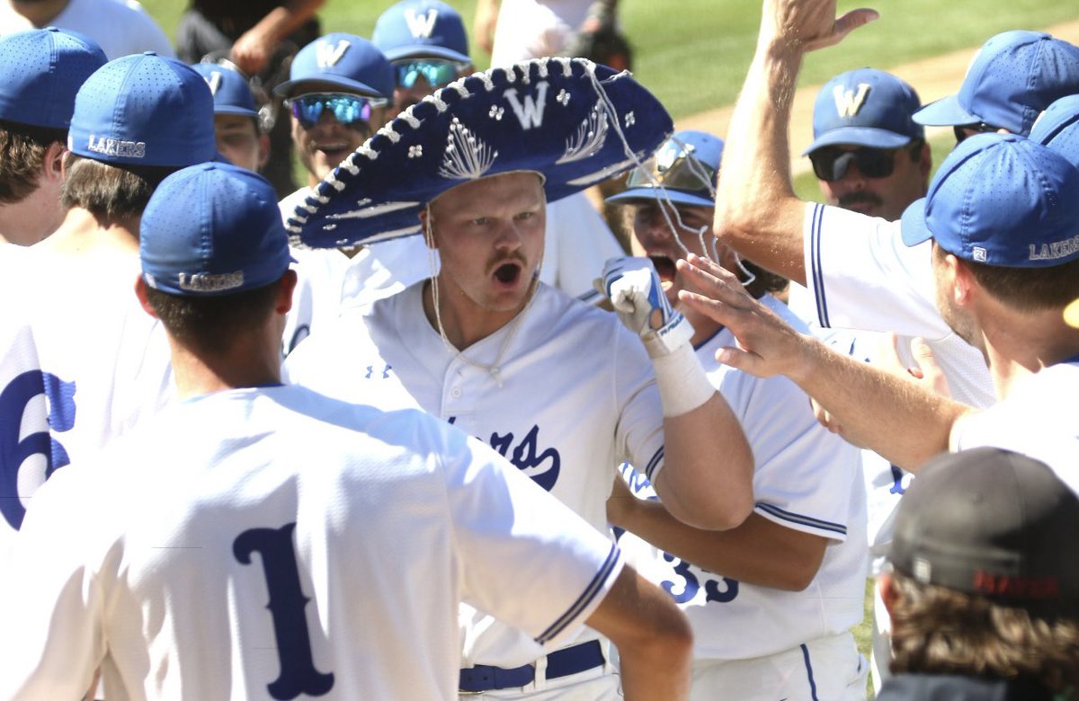 Mood waking up this morning! 

#Champs #LakeShow

📸: <a href="/Kovar_HJsports/">Kip Kovar</a>