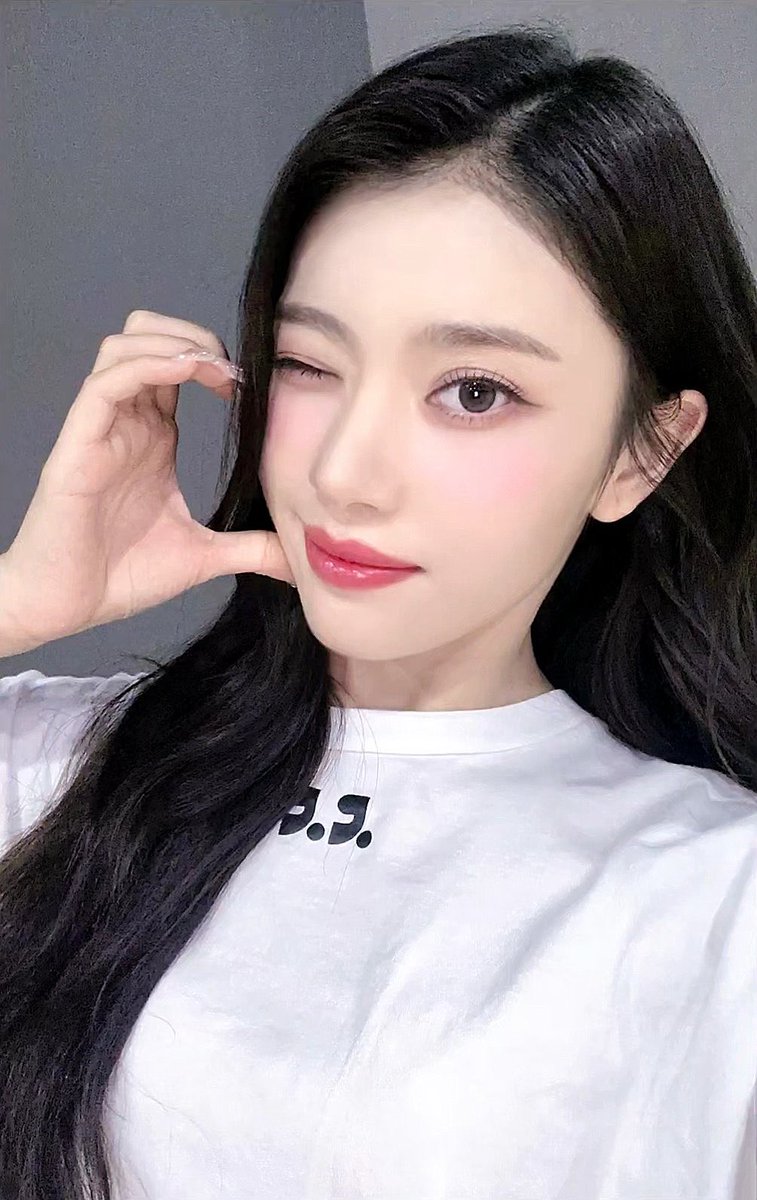 xiaotingfeed's tweet image. 😉 #xiaoting