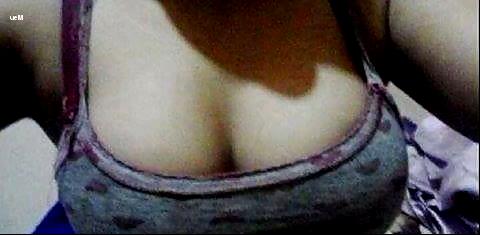 Eşim beni son günlerde reddediyor. Birinin dokunuşunu yatağımda hissetmek istiyorum bayan hassasiyetinden anlıyormusun. Senin sevgilin varmı?