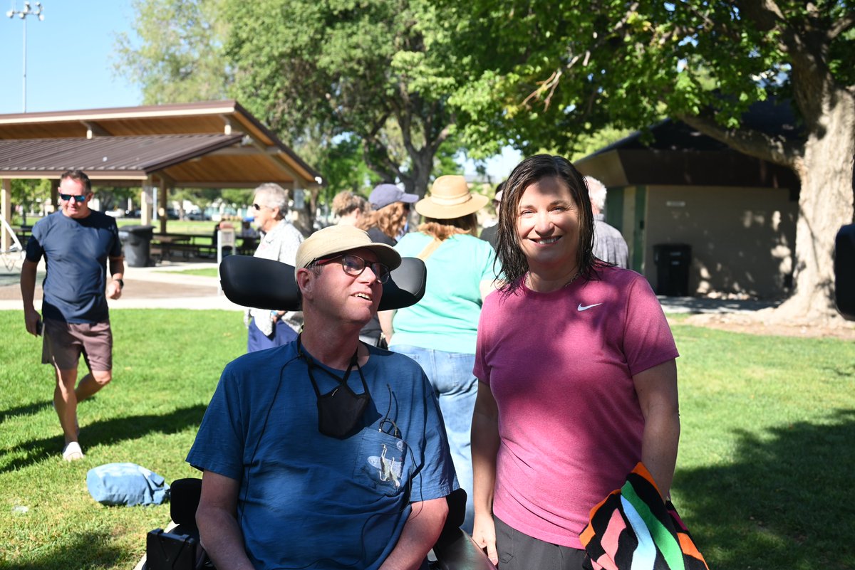 SLCoGov's tweet image. Over the weekend, @SLCoMayor, @SLCo_Council members @DeaTheodore and @llstringham, and friends and family took part in the #IceBucketChallenge. 

Thank you to everyone for raising #ALSAwareness and bringing attention to the 30,000 lives that are impacted each year by this