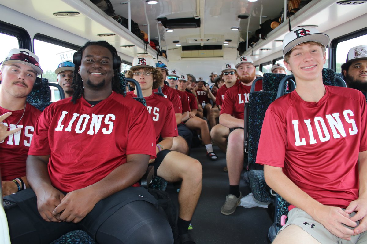 ReidStateCC's tweet photo. ⚾️ Sending Off Our Reid State Lions! ⚾️

Our Reid State Baseball Team is heading out for their big game against the LBWCC Saints today! Let’s show them all the support as they take the field at 3 PM in Andalusia, AL.

#ReidStatePride #ACCS #GoLions #LearnLocal #jucobaseball https://t.co/zVfkIKpsku