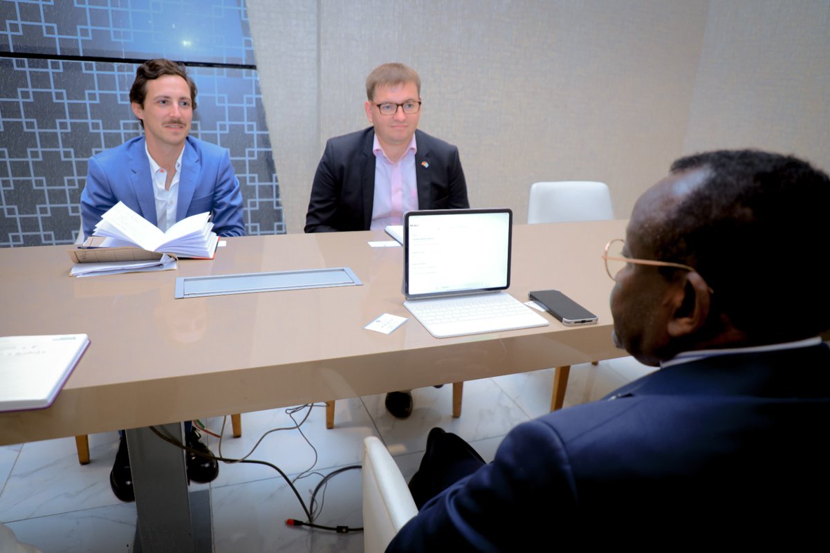 Ministry of Family & Human Rights Development (@mfamily_hrd) on Twitter photo (1/2) Minister of @MFHRD H.E. Lt. Gen. Bashiir M Jama warmly welcomed a German delegation led by Deputy Ambassador to Somalia, Martin Setin, and Head of Stabilization Affairs, Simon Becker. 🇩🇪🤝🇸🇴<a href="/Diplo_Jazz/">Amb Sebastian Groth 🇩🇪🇪🇺</a> (1/2) Minister of @MFHRD H.E. Lt. Gen. Bashiir M Jama warmly welcomed a German delegation led by Deputy Ambassador to Somalia, Martin Setin, and Head of Stabilization Affairs, Simon Becker. 🇩🇪🤝🇸🇴<a href="/Diplo_Jazz/">Amb Sebastian Groth 🇩🇪🇪🇺</a>