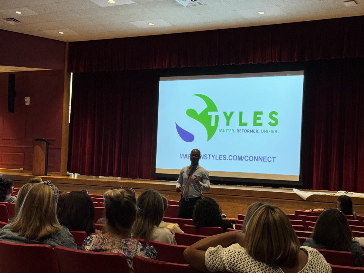 GlennGRobbins's tweet photo. Thank you โฆ@Styles_MarlonJrโฉ for a fantastic kickoff to our school year. Loved the energy, encouragement, and joy you brought! #BrigStrong #commUNITY https://t.co/cqnq39GJOH