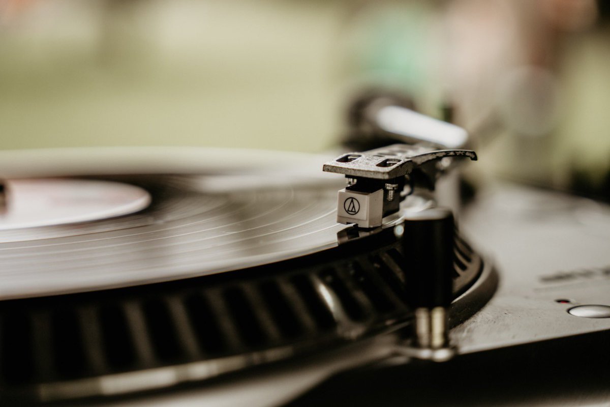 Viernes 13 y sábado 14 tenemos acceso con entrada (19,90€ un día o 24,50€ ambos) y el domingo 15 el acceso al Festival será gratuito