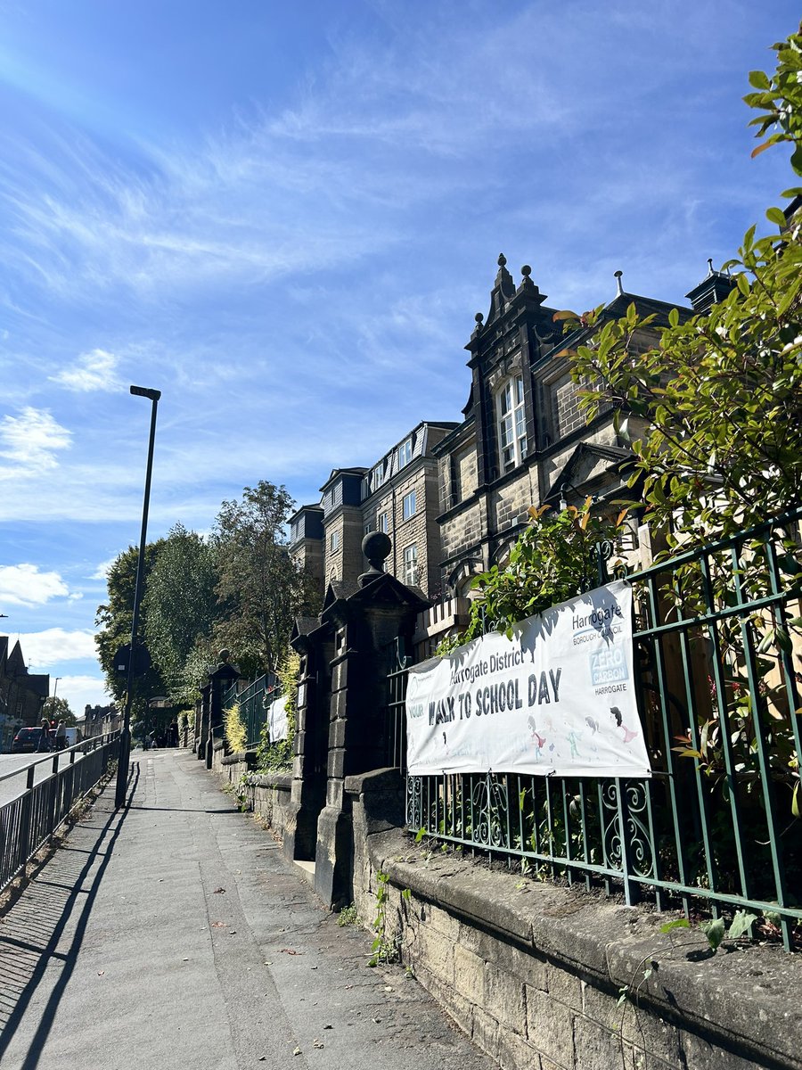 je_lawton's tweet image. An absolutely beautiful morning spent with @PrimaryWestern exploring behaviour and culture.. a great day with some cracking people!

#relationalpractice #unconditionalpositiveregard