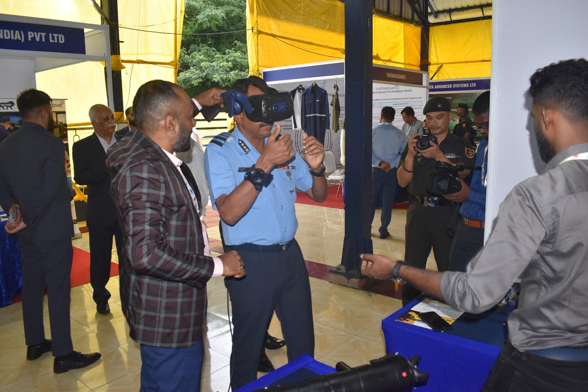 AN_Command's tweet image. #ANC conducted a maiden two-day #ANTech Exhibition cum Seminar at Port Blair from 2-3 Sep 2024, inaugurated by Air Marshal Saju Balakrishnan, AVSM, VM, #CINCAN. In collaboration with #CII and #SIDM, it fostered ties between the Defence Industry and #MoD. #AtmanirbharBharat