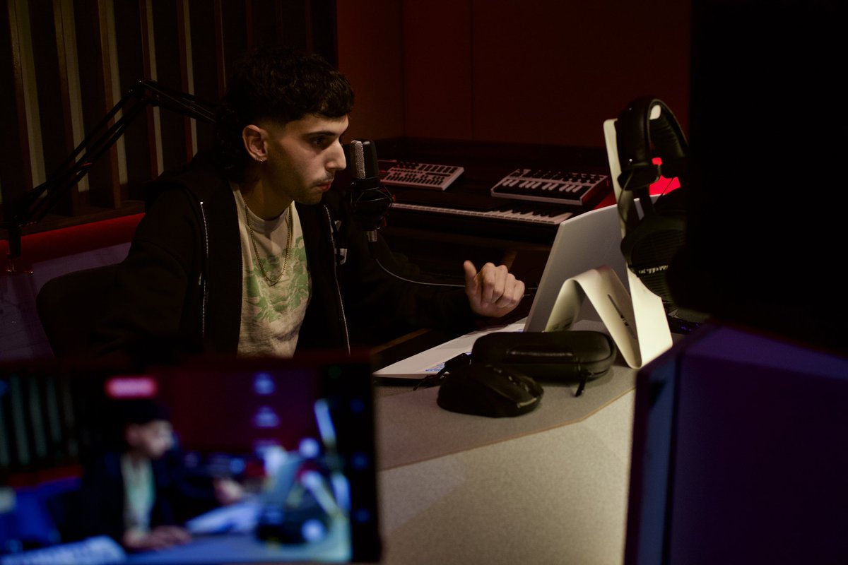 insulationpr's tweet image. En su sesión #DeRendered Remers mencionó a este productor que fue parte de la canción “Balmain” así que lo invitamos a los estudios de Dynamic Frequency para ver su proceso creativo 💥💯🤝 Nueva sesión #FromScratch con Guploc disponible mañana a las 12pm!!