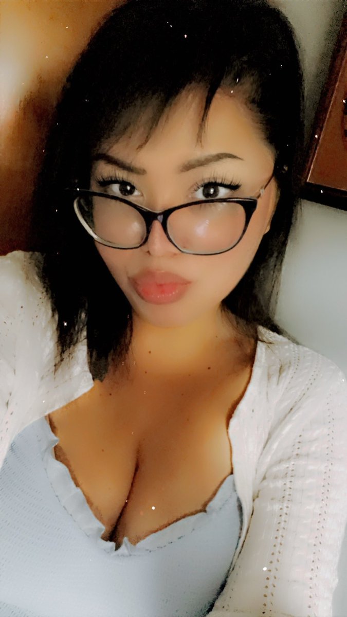 amorous's tweet image. felt kinda cute ೀ