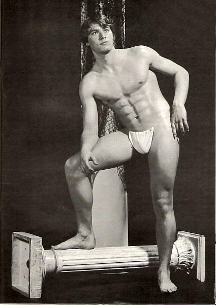 BeefcakePhotos's tweet photo. Laurie ______
📷Colart Studio
#physiquephotography #vintagemalephotography #posingstrap #malemuscle #homoerotica #beefcake #malebeauty #malephysique #vintagebeefcake #brucebellas #bruceofla #colart #colartstudio https://t.co/vAPWLEbYXQ