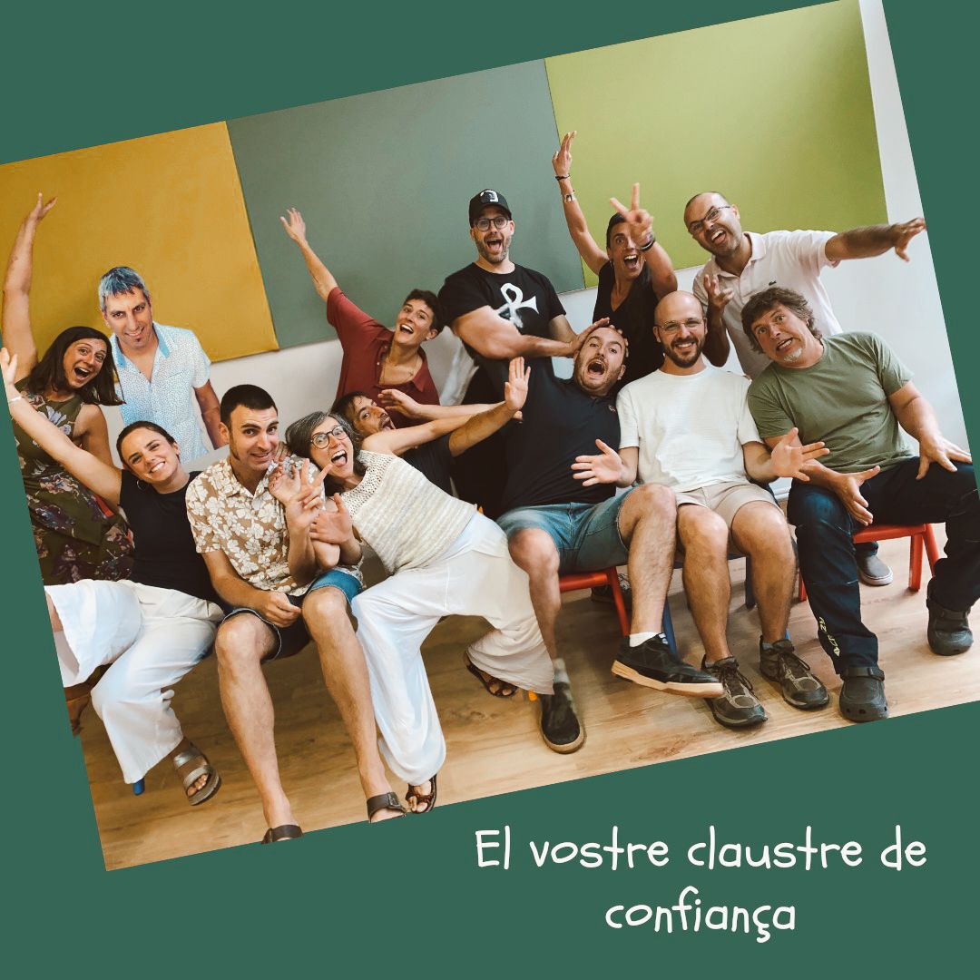 Benvingut curs 24/25!🎉 és hora de tornar a posar en marxa el nou curs… ens veiem el pròxim dilluns 16 amb la setmana de tutories i l'inici de les classes col·lectives! Us deixem la nostra tradicional foto de grup. El vostre claustre de confiança!😊 #emmfaristol #curs2425