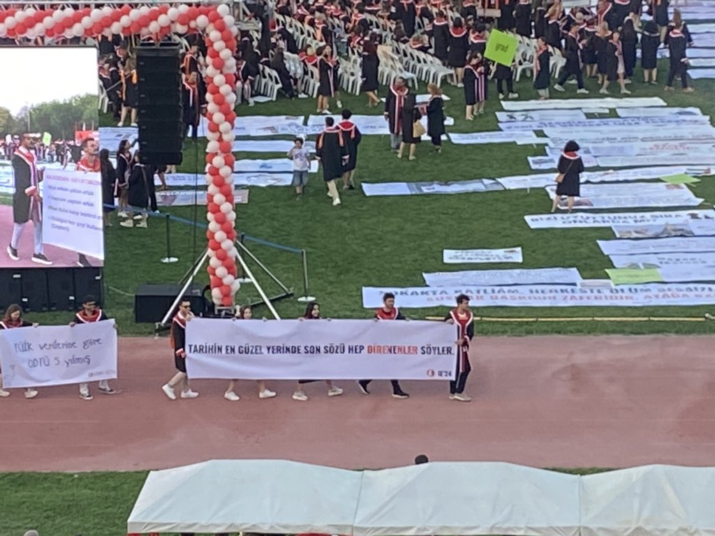 eylül (@eeylulbarut) on Twitter photo 