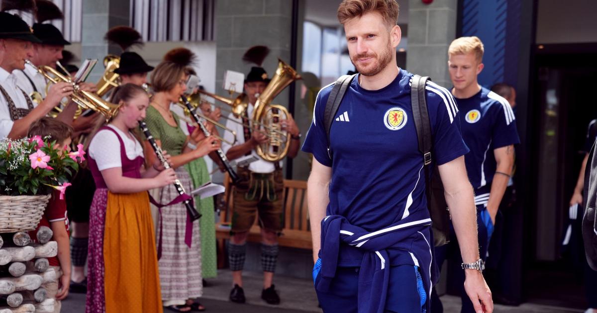 Armstrong lands MLS contract to 2026 after Saints departure dlvr.it/TCmR4Q