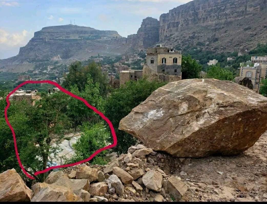 #انهيار_جبل_بمنطقة_الاهجر 
لولا فضل الله وعنايته كان خلف عديد من الظحياء