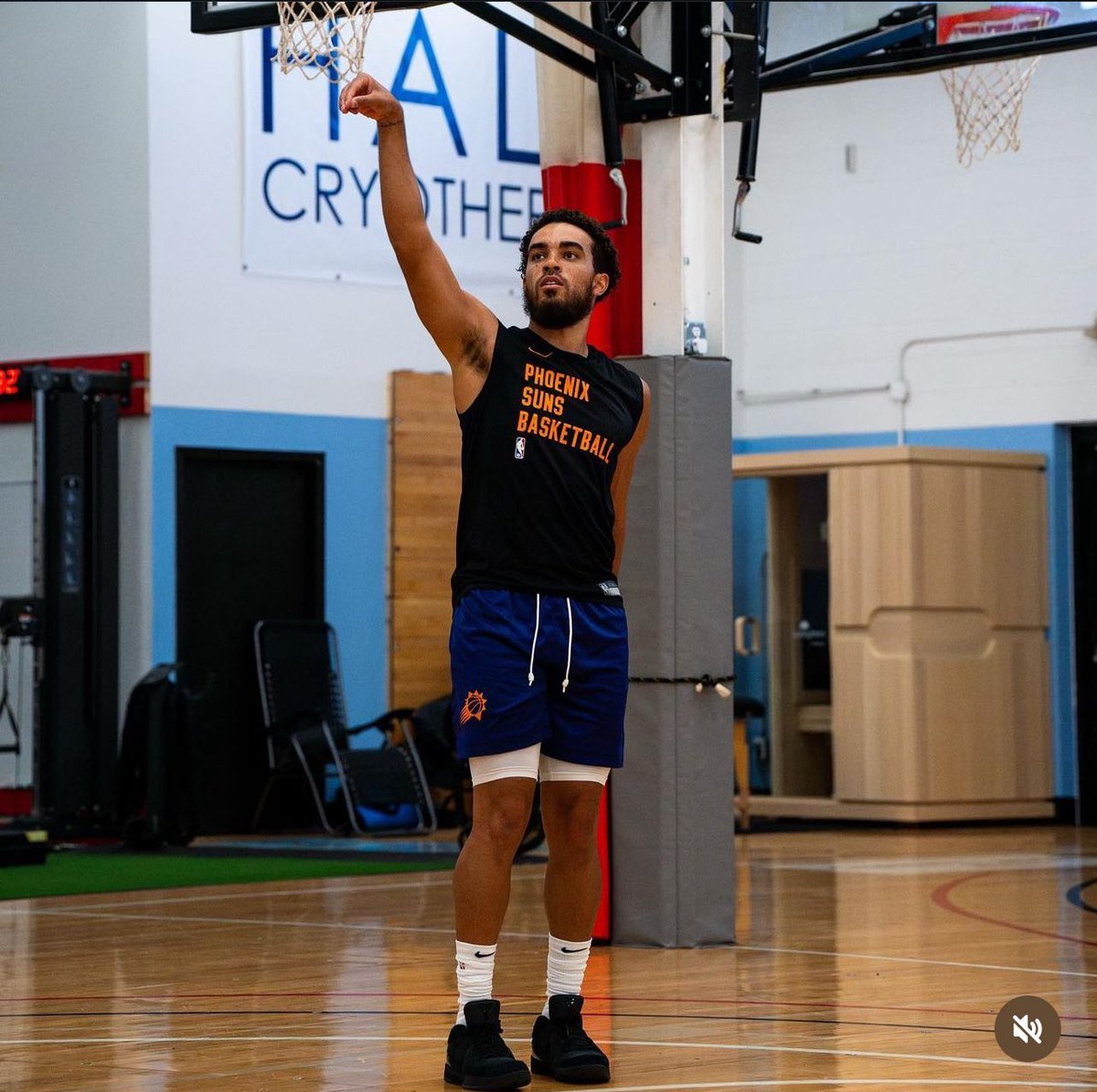 Tyus Jones getting some work in 💪 🔥