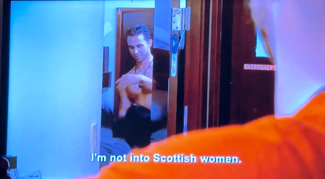 TheRoozGBN's tweet image. That moment when all #ScottishLadies 💪🏴󠁧󠁢󠁳󠁣󠁴󠁿collectively let out a sigh of relief 😂 calm yer pants #Brows you are not that gem 🤷‍♀️😂 smh #Bawbag much ? 😂😂 #BelowDeckMed #Joe 🎛️