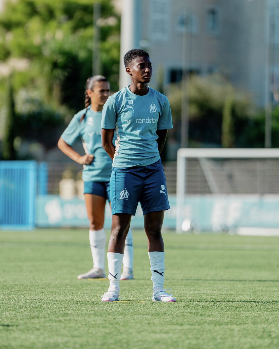 OMfeminines's tweet photo. 𝗥𝗲𝘁𝗼𝘂𝗿 𝗮𝘂 𝘁𝗿𝗮𝘃𝗮𝗶𝗹 💪🔛 https://t.co/OFb2wKZFVb
