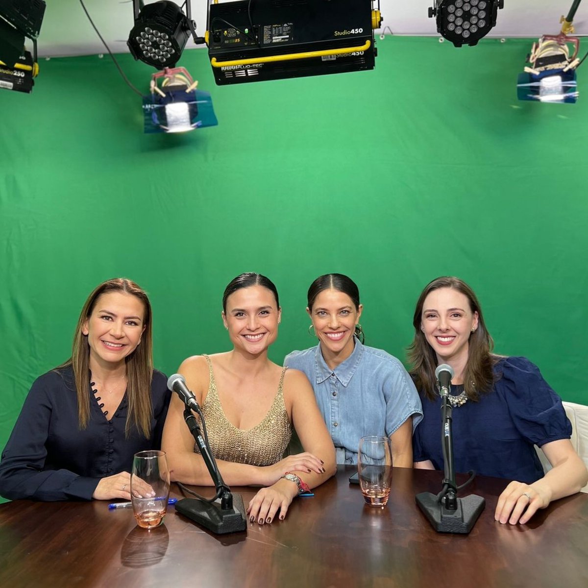 debinova's tweet image. Nuevo episodio de #Círculo 3:33 🙏🏼🩷

🎧: open.spotify.com/episode/5AOT5m…