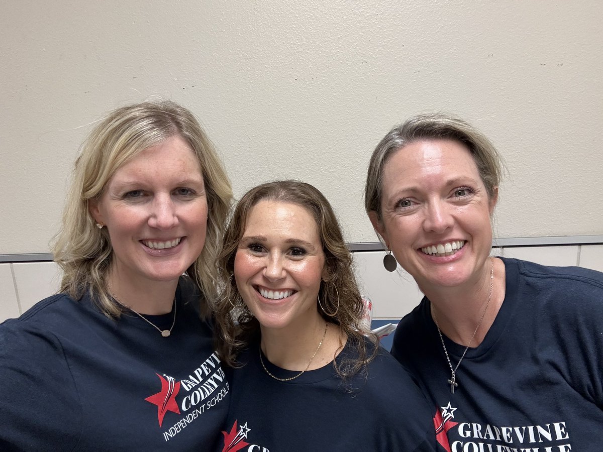 Matching some of my favorite people. <a href="/WhitesideNicole/">Nicole Whiteside</a> <a href="/SLEBurgess/">Danyelle Burgess</a> #WeAreGCISD