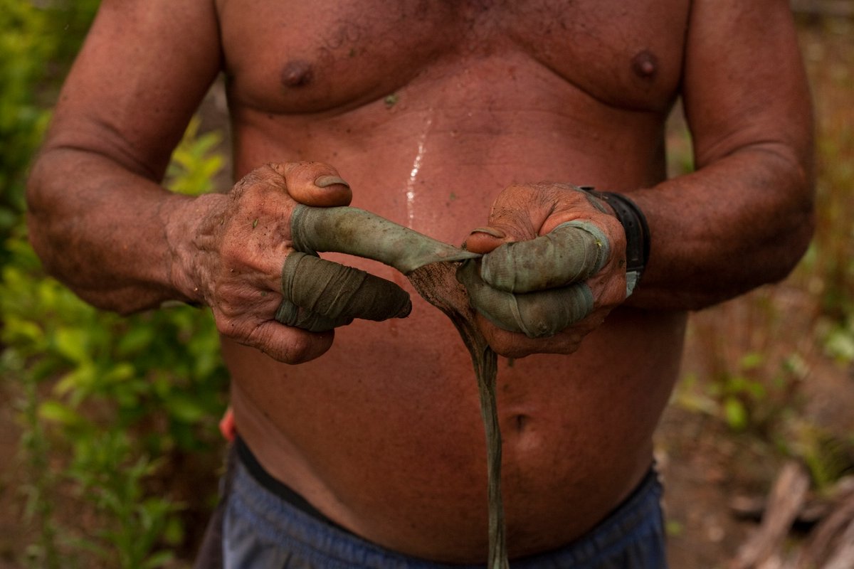HRInews's tweet photo. "Most drug war tactics are based on the premise that reducing drug supplies will eliminate the illicit drug market. This approach can result in human rights violations. Coca crop eradication puts the health and economies of local communities at risk." - Juan Manuel Barrero Bueno https://t.co/WwbjPFclLB