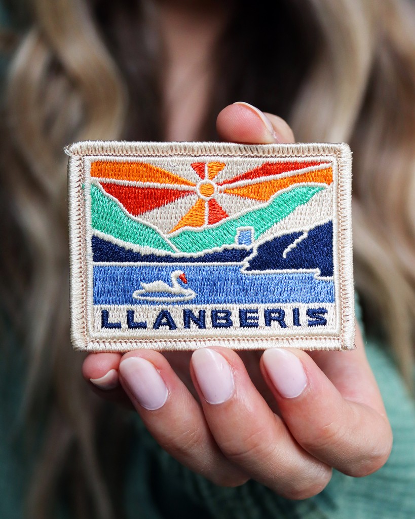 madebycooper's tweet image. We love the timeless look of Embroidered Patches 🦢🧵

#CustomPatches #CustomPatch #EmbroideredPatch #EmbroideredPatches #Patches