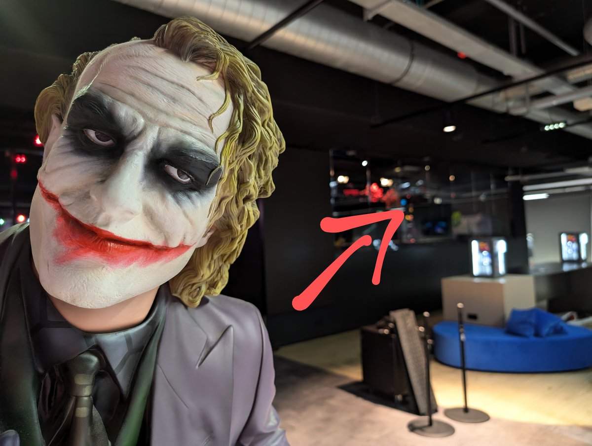 Hab ich noch Streamer:innen, die Interesse an einem Logenplatz bei der Hamburg-Eröffnung des <a href="/xperion_germany/">XPERION</a> haben? Hab noch 2 freie Slots 🎙️und ich bin serious!