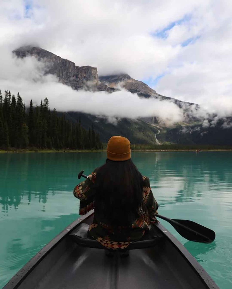 Emerald Lake Lodge tweet media