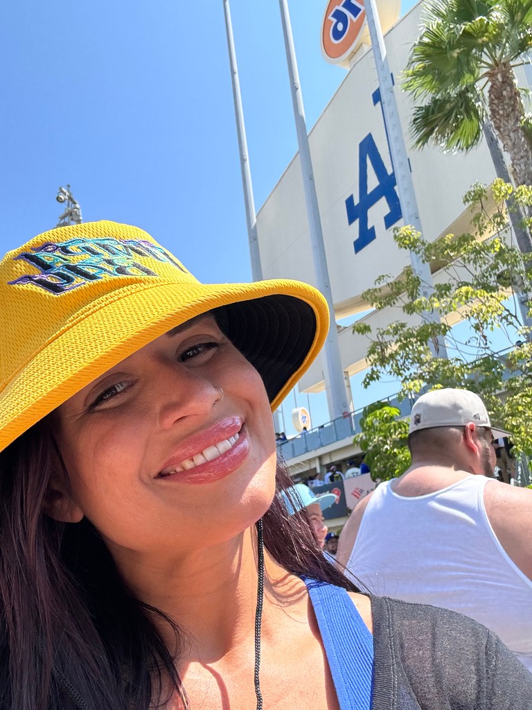 Unforgettable day at Dodger Stadium representing Tampa Bay Rays last week! Watching the Dodgers take on the Rays under those iconic LA lights. ⚾️🌟 #DodgersGame #Baseball #tampabayrays #mlb #tampabay #florida