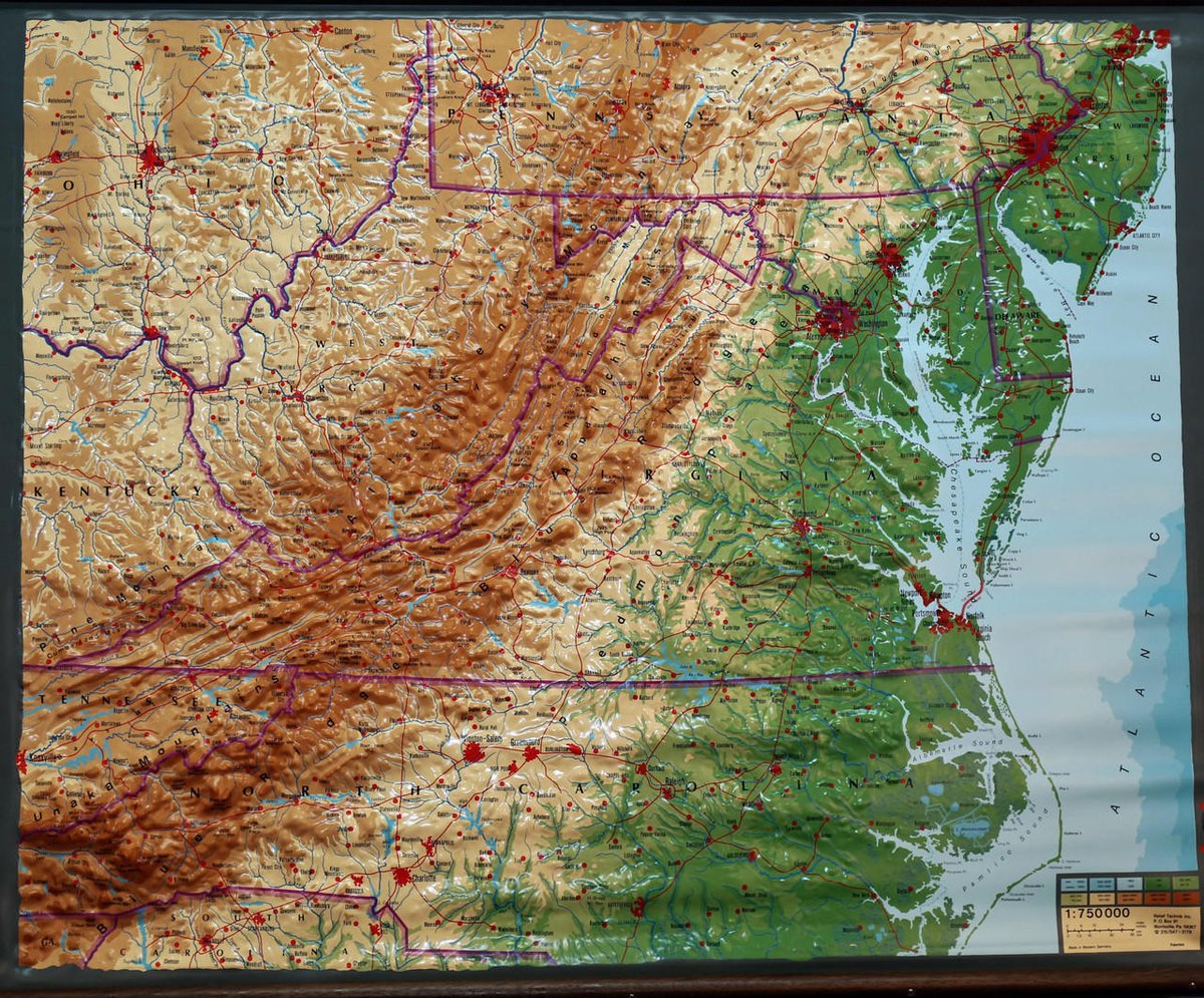 shagbark_hick's tweet image. The differences between maps are often incredible - and they often color our perception of place in a powerful way. The effect is similar to how font can impact writing and marketing materials - and these two maps are about as different as Times New Roman and Comic Sans.
In Map…