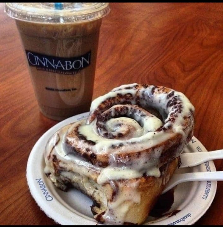 فاضى شويه ناكل سينابون ونشرب قهوة في حته بعيده 💜💙