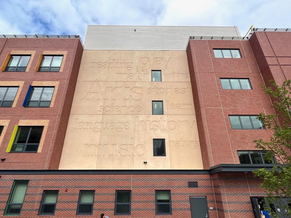 UFT's tweet photo. PS 085 Judge Charles Vallone in Astoria, Queens, has expanded! We were there for the grand opening ceremony on Thurs. to commemorate the school's new 451-seat four-story annex. The new space includes 24 classrooms, a library, a gymnatorium, a cafeteria, a kitchen and more. https://t.co/QT2Fphb3nD