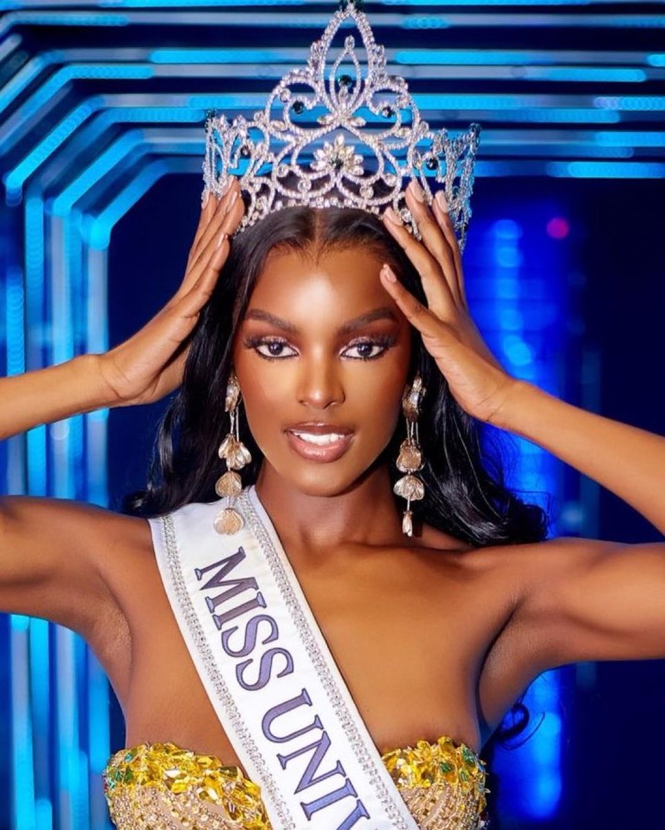ThuliMadonsela3's tweet image. Congratulations to Chidimma Adetshina on winning Miss Universe Nigeria 2024. Best wishes for your next chapter #MissUniverseNigeria #MissUniverse