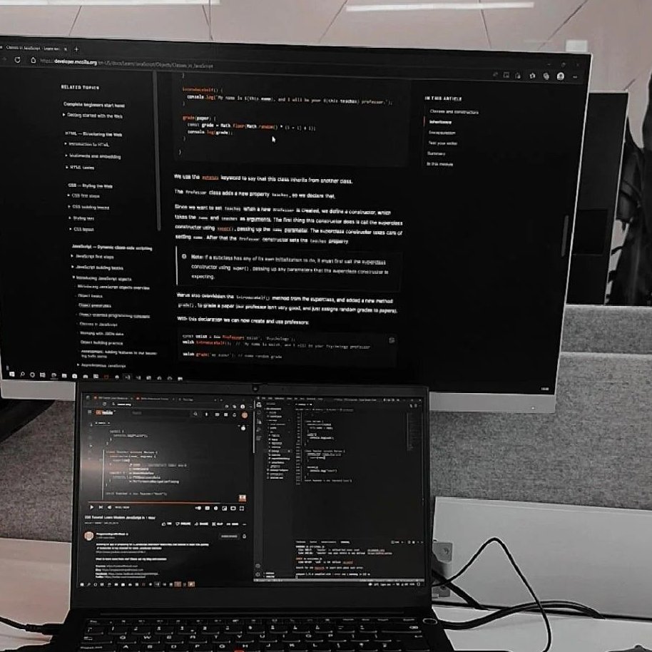 MeliCodes's tweet image. lovely_place = "Lovely place in my life" 💻😅