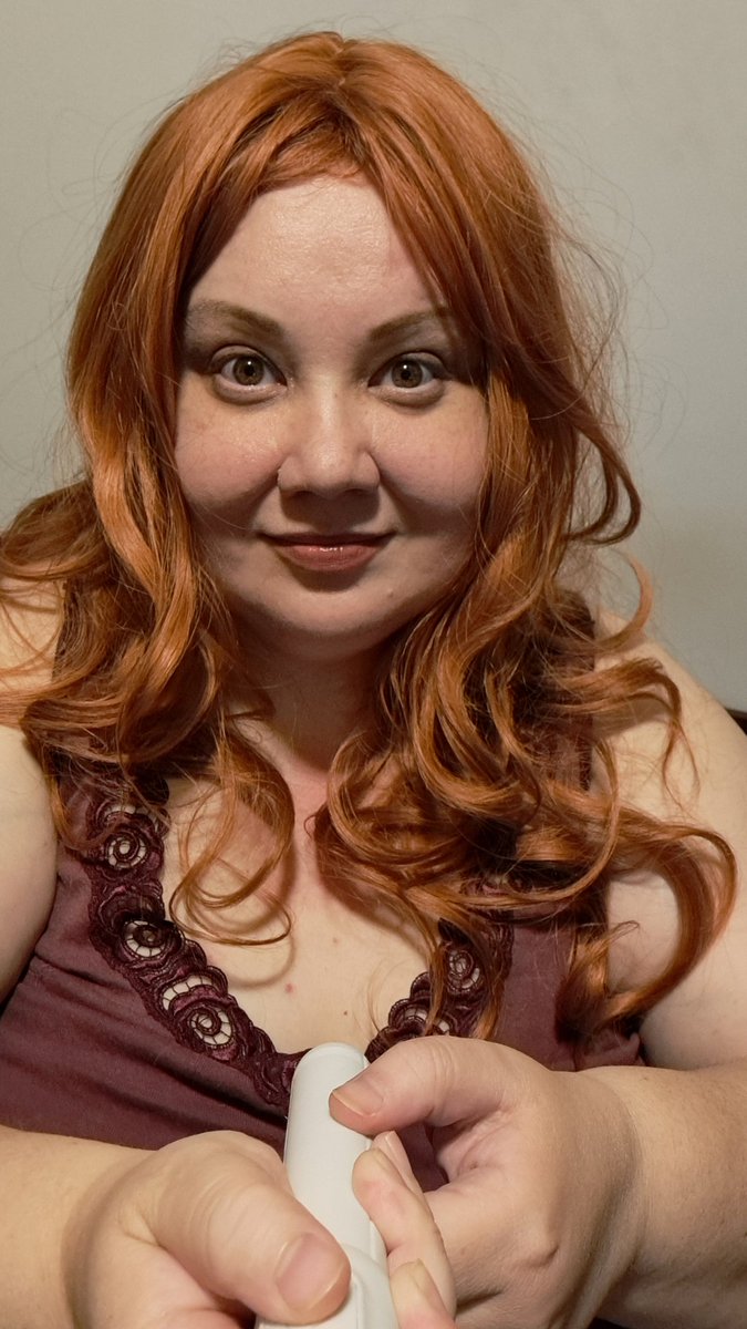 lisa_thecat's tweet image. What if I had nice, long, red hair? #cheapwig #thisisfun