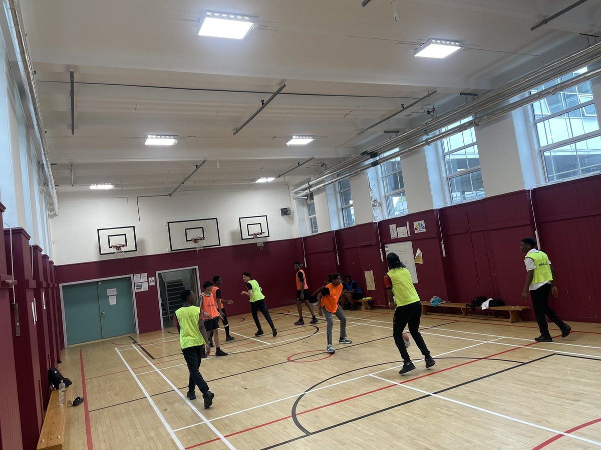 Mr Matthews PE (@mrmatthewspe) on Twitter photo Extra curricular has arrived <a href="/St_Rochs/">St Roch's Secondary</a> this week! Today was S4-6 boys basketball 🏀focus was on building team dynamics and relationships, along with tempo and spacing of play! Great to see previous pupils and sports leaders Jethy and Gio coming back to help out 🙌🏼 <a href="/StRochsPEHWB1/">St Roch’s PE & HWB</a> Extra curricular has arrived <a href="/St_Rochs/">St Roch's Secondary</a> this week! Today was S4-6 boys basketball 🏀focus was on building team dynamics and relationships, along with tempo and spacing of play! Great to see previous pupils and sports leaders Jethy and Gio coming back to help out 🙌🏼 <a href="/StRochsPEHWB1/">St Roch’s PE & HWB</a>