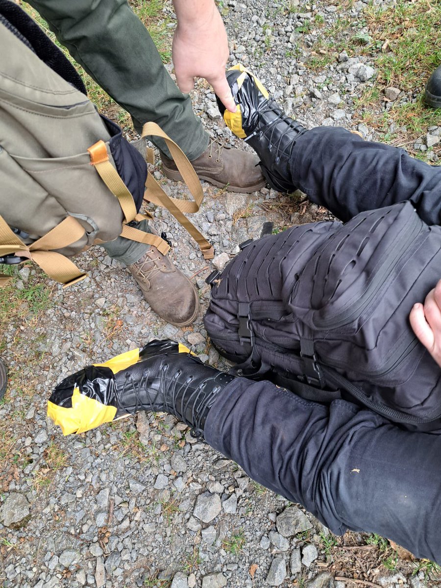 Marc (@history1history) on Twitter photo Some photos taken at the international Hurtgen forest march last weekend.
Mobile shoemaker (tape and cable tie) at work 🫡🎗️
<a href="/Valkyrie_1_9/">Valkyrie 19 🛩 👩🌾 📚 🎻🧸🧯</a> Some photos taken at the international Hurtgen forest march last weekend.
Mobile shoemaker (tape and cable tie) at work 🫡🎗️
<a href="/Valkyrie_1_9/">Valkyrie 19 🛩 👩🌾 📚 🎻🧸🧯</a>
