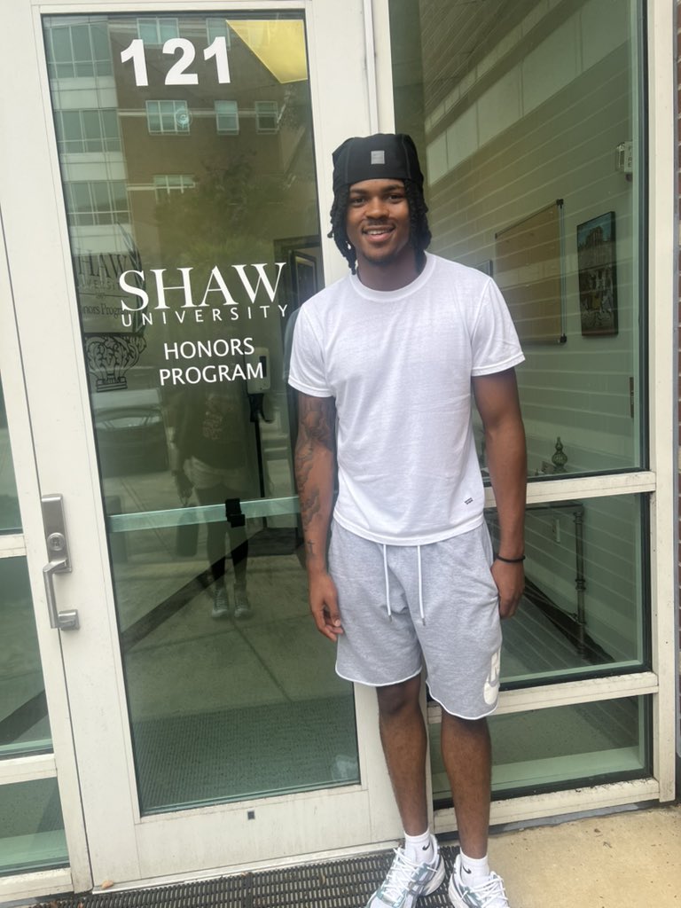 Blessed and happy to be an invited member of the Shaw U Honors Program!
#ShawUAcademics
#ProgramDirectorDrPierre-Louis