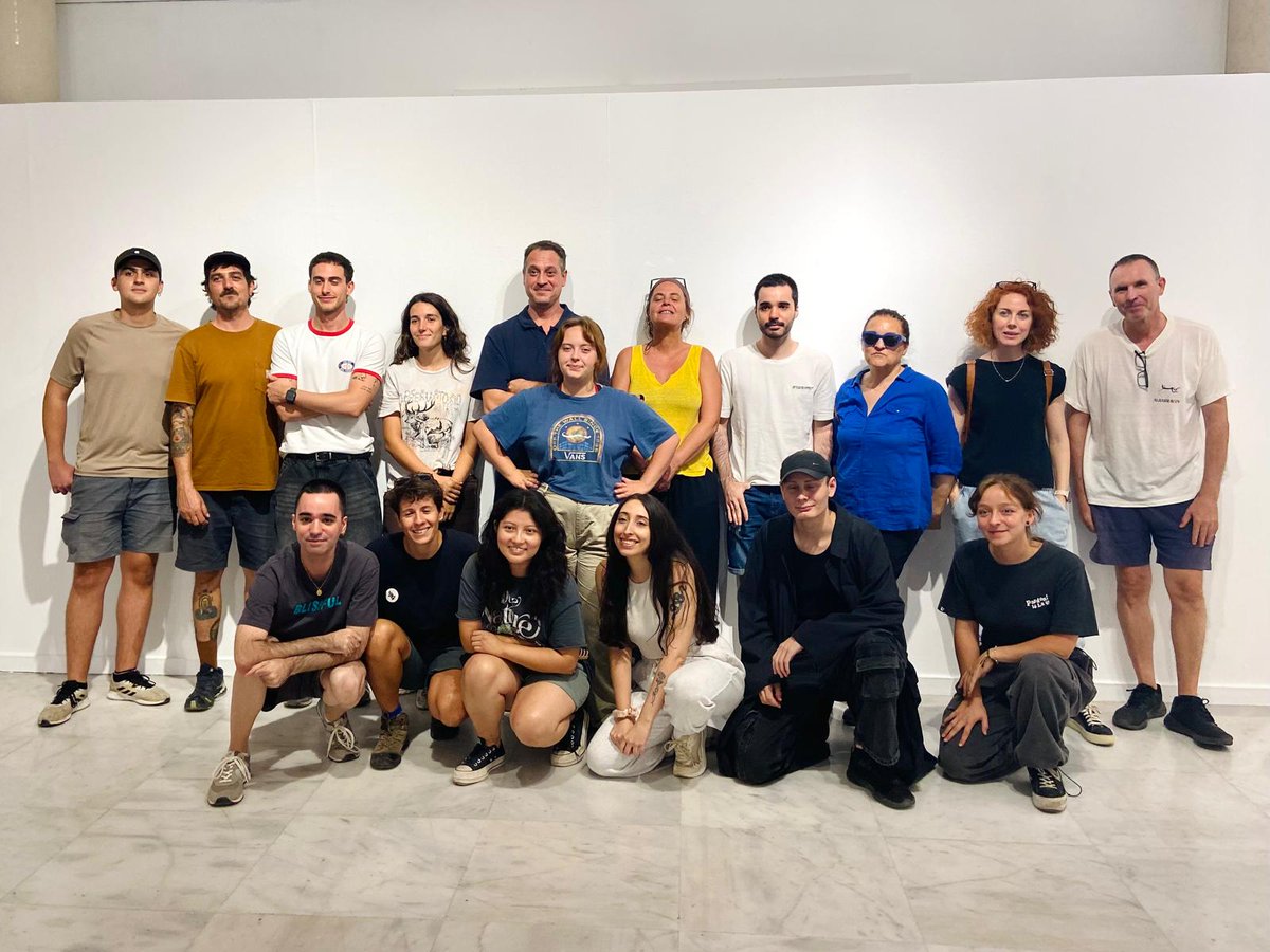 ADCV (@adcv_com) on Twitter photo 🔛¡Primera de las 3 sesiones del taller de construcción colectiva de la Exposición Premios ADCV 2024!
Una tarde intensa y enriquecedora, en la que las y los participantes nos hemos sumergido en este proyecto con <a href="/Makeatuvida/">MakeaTuVida</a>
¡¡Con mucha ilusión por el proceso y resultados!!🔝🔝 🔛¡Primera de las 3 sesiones del taller de construcción colectiva de la Exposición Premios ADCV 2024!
Una tarde intensa y enriquecedora, en la que las y los participantes nos hemos sumergido en este proyecto con <a href="/Makeatuvida/">MakeaTuVida</a>
¡¡Con mucha ilusión por el proceso y resultados!!🔝🔝