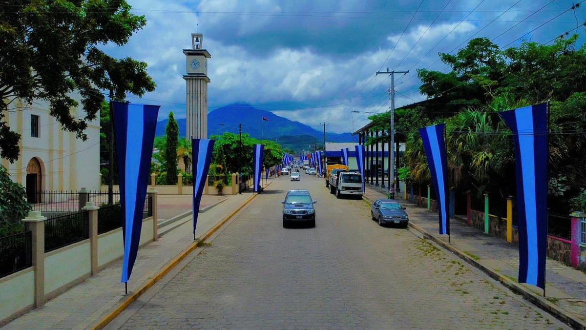 La ciudad de Somoto en Madriz , se viste de patria. 🇳🇮🤩

#Nicaragua #Somoto