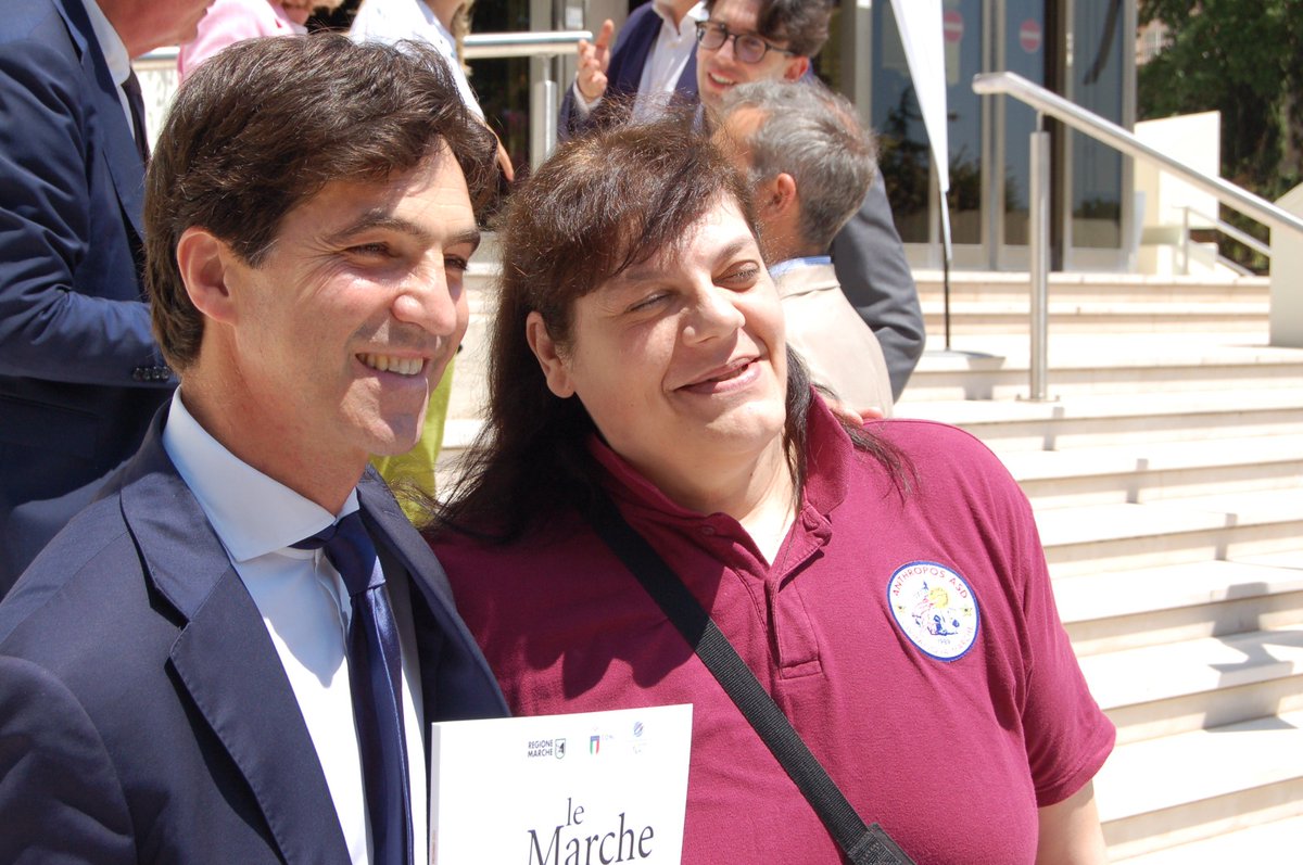 Complimenti all'atleta marchigiana Assunta Legnante, che oggi ha vinto la medaglia d’argento nel lancio del disco alle Paralimpiadi di Parigi nella categoria F11! Assunta tornerà in gara venerdì nel getto del peso!
<a href="/LegnanteAssunta/">Assunta Legnante</a>