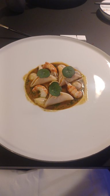 belle table au restaurant la ligne rouge https://t.co/A6hbfD39QG<a href="/tag/sissyboys"class="tags"><span>#sissyboys</span></a><a href="/tag/heels"class="tags"><span>#heels</span></a><a href="/tag/curious"class="tags"><span>#curious</span></a><a href="/tag/transgender"class="tags"><span>#transgender</span></a><a href="/tag/crossdress"class="tags"><span>#crossdress</span></a>