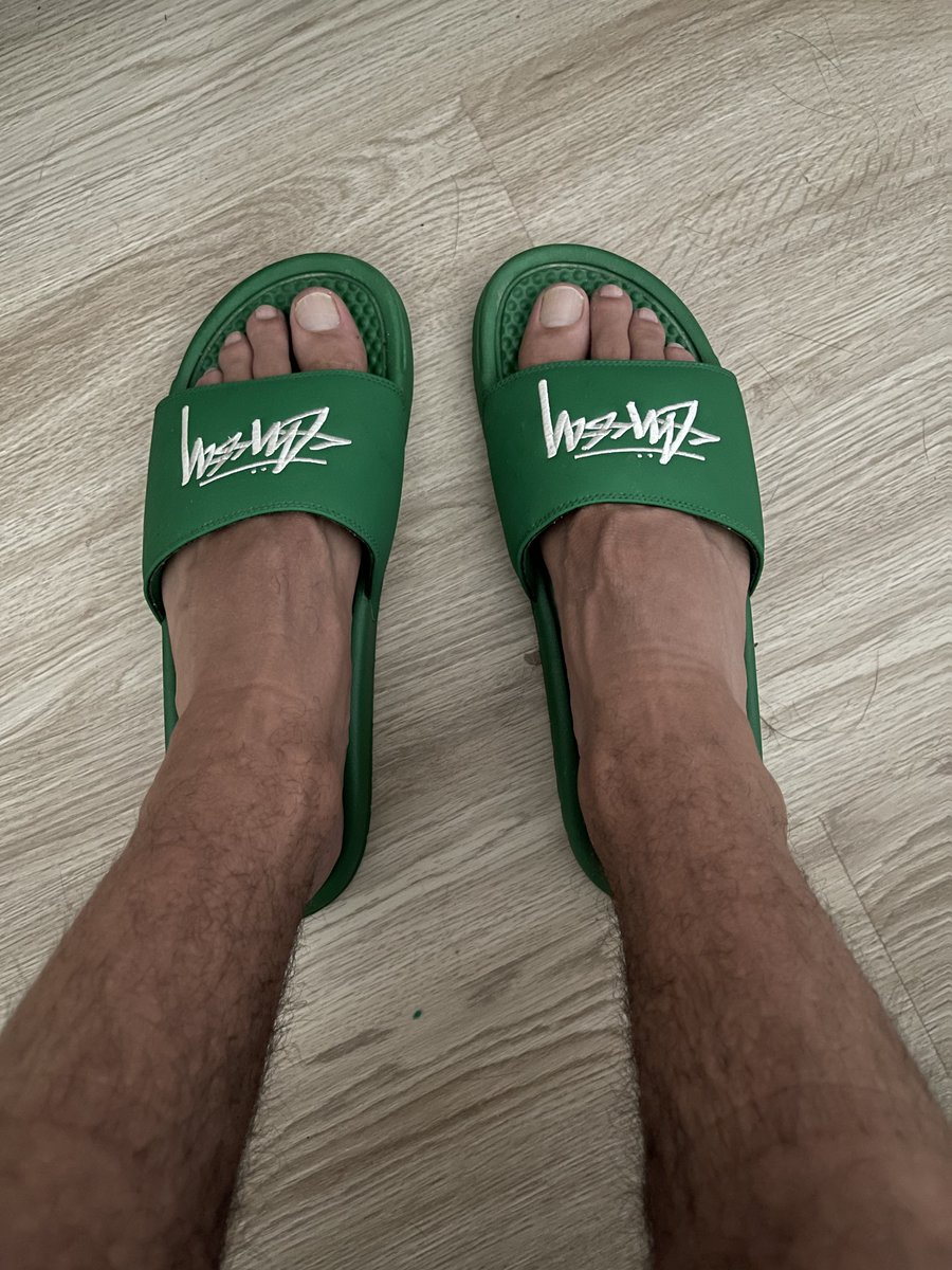 Content from rebeufeetlover
