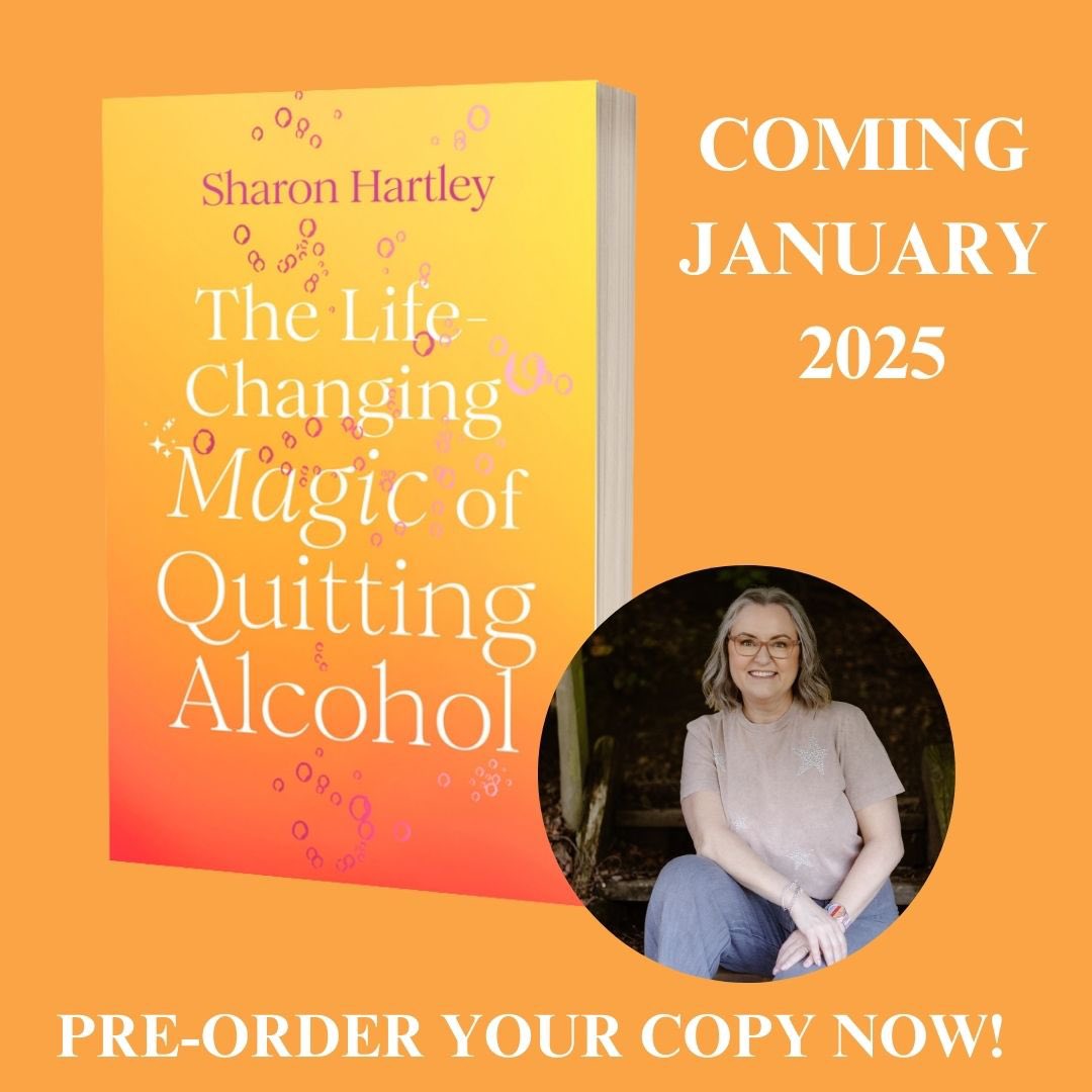 Today I’m 6 years sober and can now officially share that I’ve written a book!

Living the dream at <a href="/BBCLancashire/">BBC Lancashire</a>, loving the lolz at @alcoholfreepod and now this 😭

It’s released by Quarto Books UK on 2nd January 25 and you can pre-order here: 

geni.us/Lifechangingma…

🧡