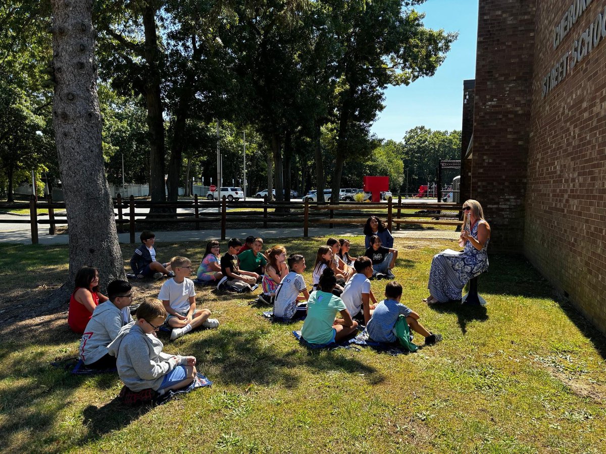 Cherokee Street School (@cherokeestcsd) on Twitter photo It was a great first day of school at Cherokee Street Elementary School. We are looking forward to a fantastic 2024/2025 school year! ๐<a href="/ConnetquotCSD/">Connetquot CSD</a> It was a great first day of school at Cherokee Street Elementary School. We are looking forward to a fantastic 2024/2025 school year! ๐<a href="/ConnetquotCSD/">Connetquot CSD</a>