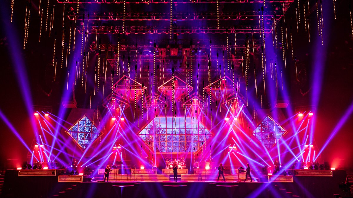 TRANS-SIBERIAN ORCHESTRA Announces Winter North American Tour metalinjection.net/tour-dates/tra…