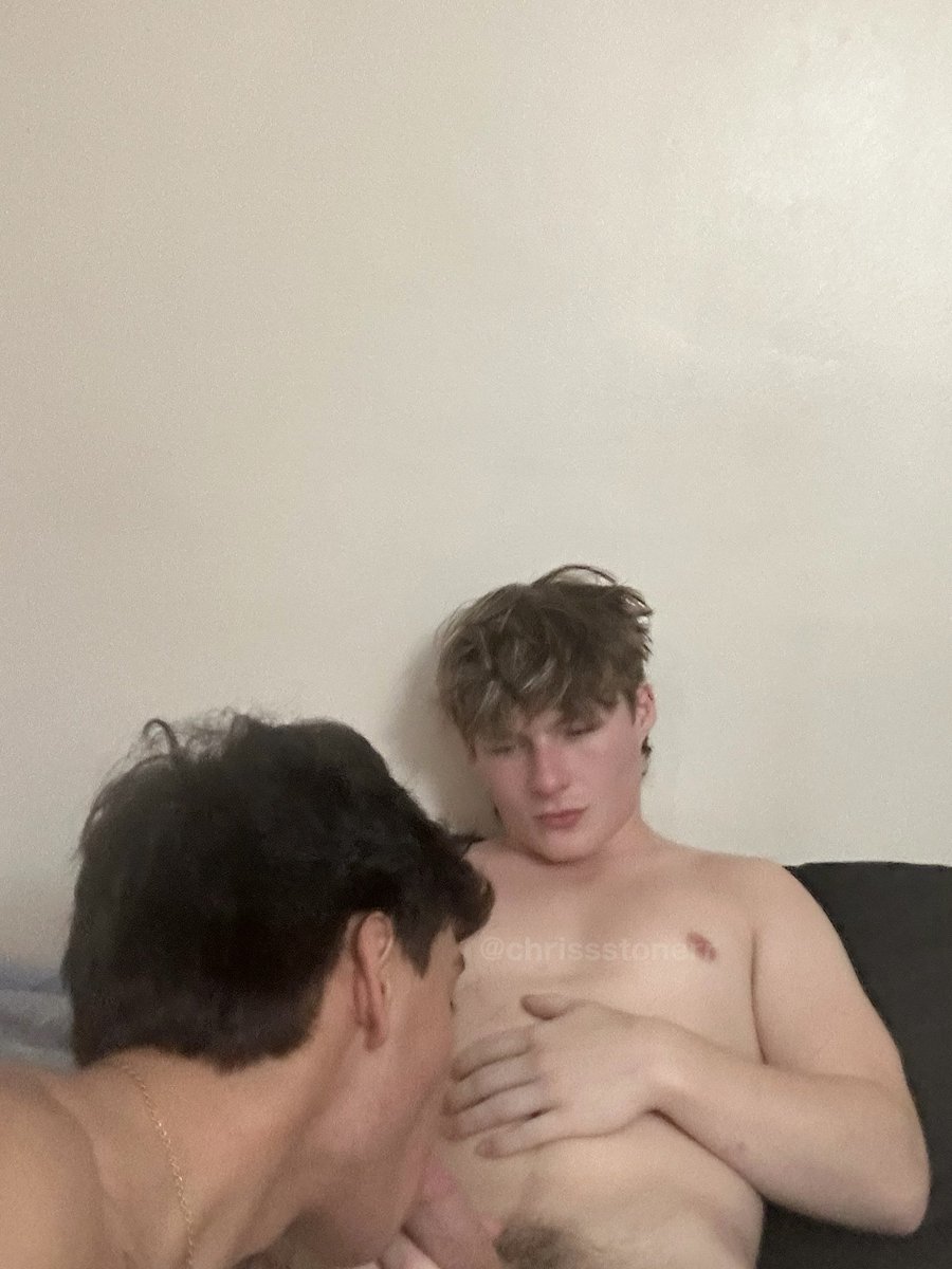 chrissstonerr's tweet photo. Male bonding @NathynTrees https://t.co/1SM71tASTI